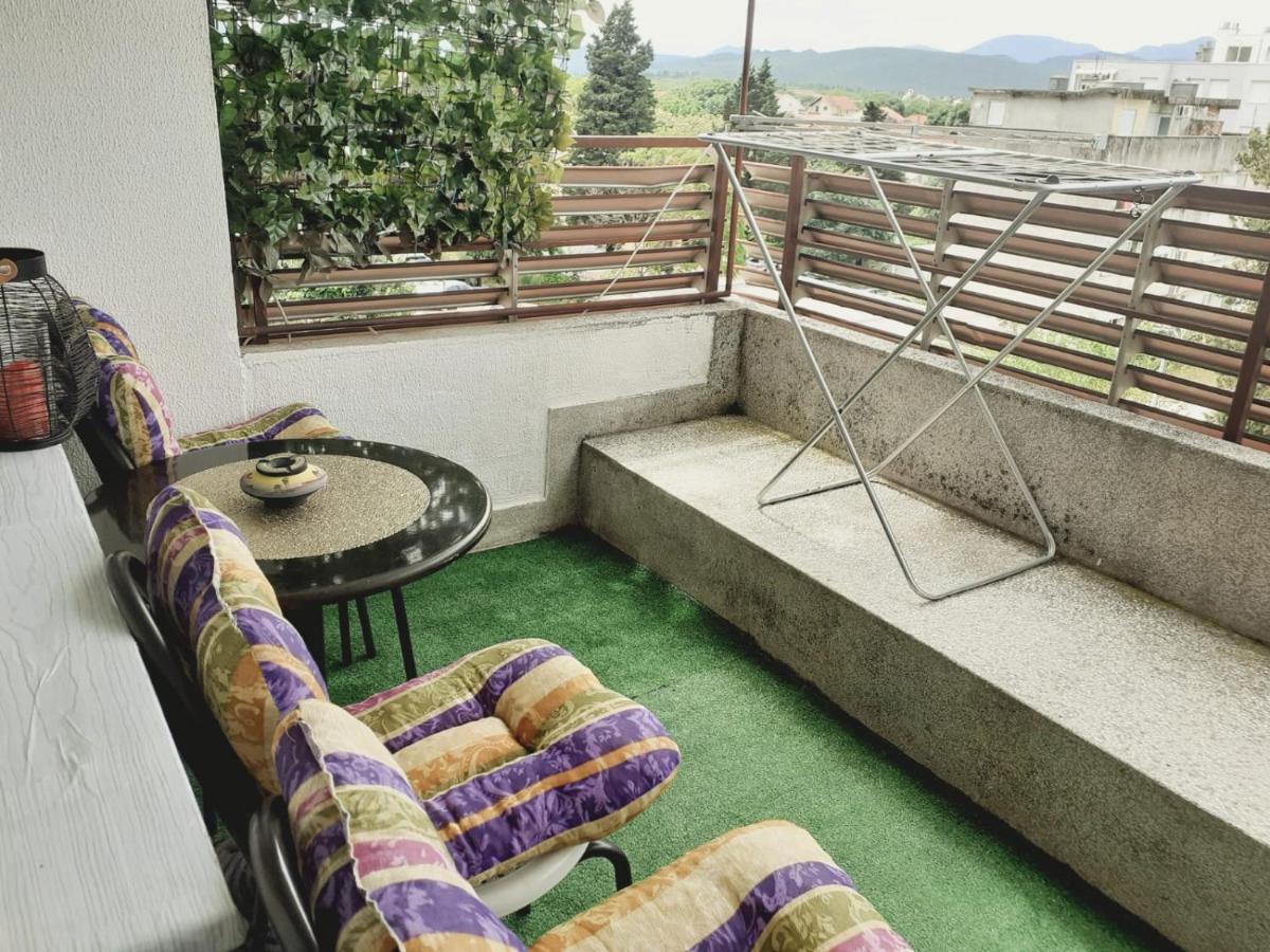 Spacious 80M2 Apartment In The Center ยูบุสกี ภายนอก รูปภาพ